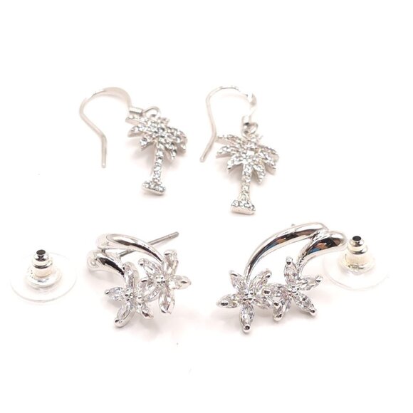 Unbranded Jewelry - Set Of 2 Nature-Inspired Earrings: Floral Clip-On & Palm Tree Drop Style With Rh
